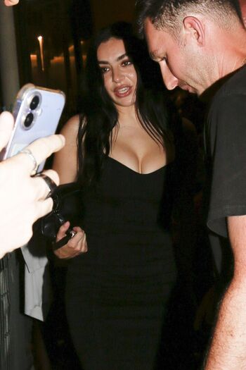 Full leaked Charli xcx page private onlyfans photo