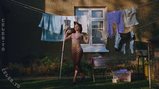 Full leaked Charli xcx private onlyfans photo