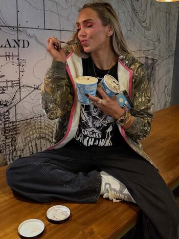 Charlotte Flair