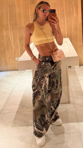 Full leaked Charlotte flair page private onlyfans photo