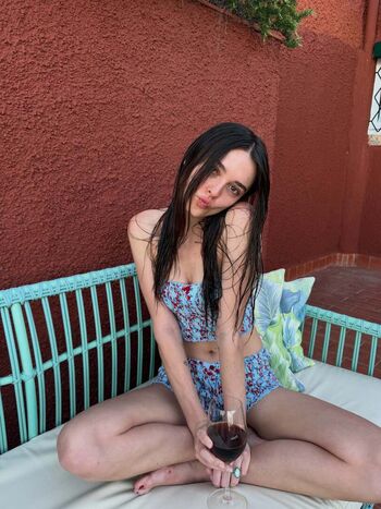 Full leaked Charlotte lawrence private onlyfans photo