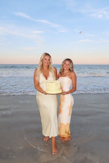 Chasity and Elli Nolan