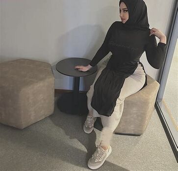 Full leaked Chechen women private onlyfans photo