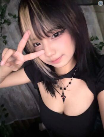 Full leaked Chelyua private onlyfans photo