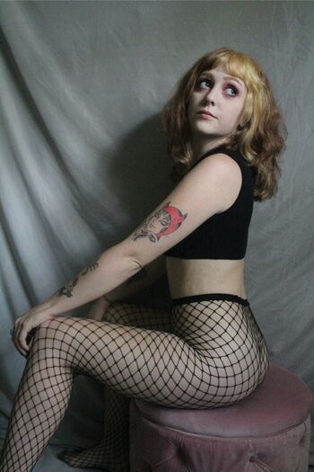 Full leaked Cherrykitten private onlyfans photo