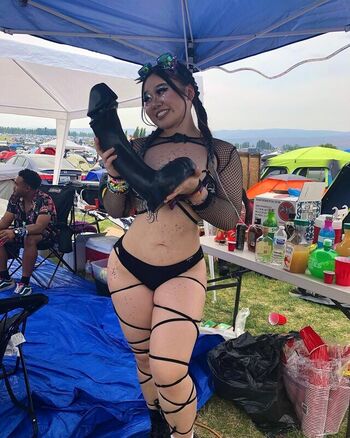 Full leaked Cherryomb private onlyfans photo
