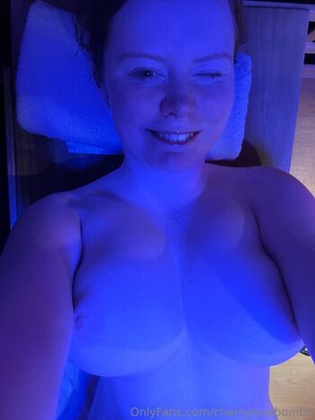 Full leaked Cherrylovebombb private onlyfans photo