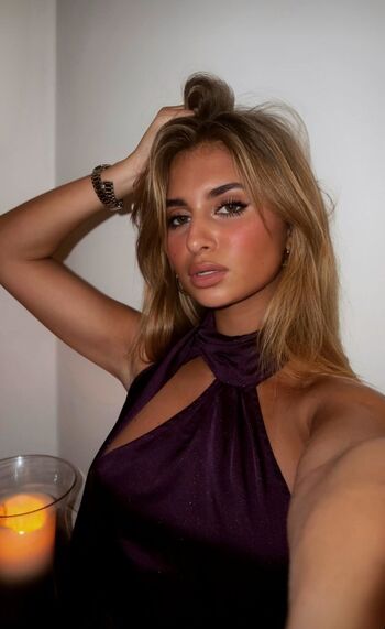 Full leaked Chiarabess private onlyfans photo