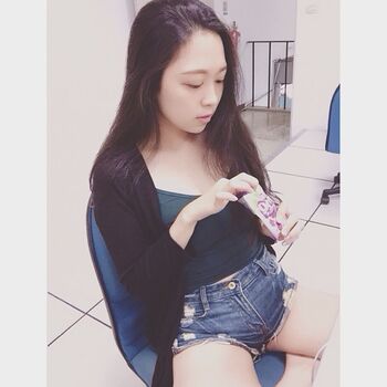 Full leaked Chibe chin page private onlyfans photo