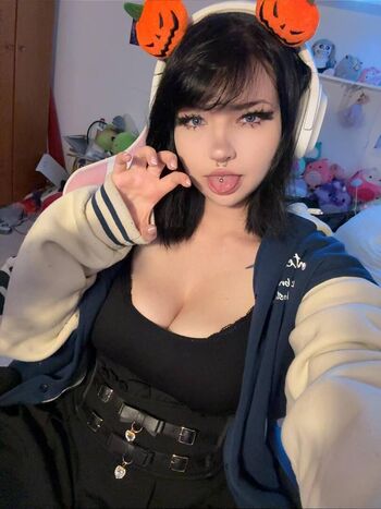 Full leaked Chibinekopurr private onlyfans photo