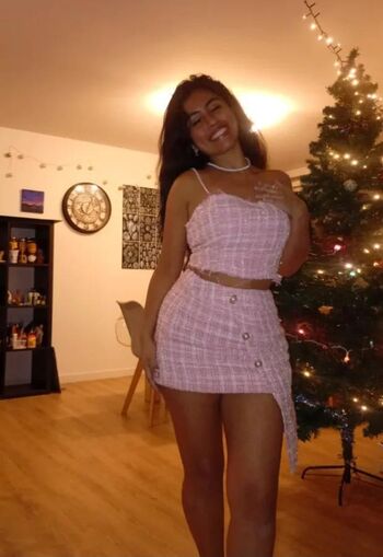 Full leaked Chiphilary page private onlyfans photo