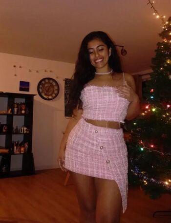 Full leaked Chiphilary private onlyfans photo