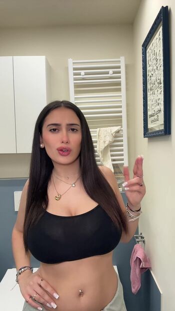 Full leaked Chloe carnevaletti private onlyfans photo