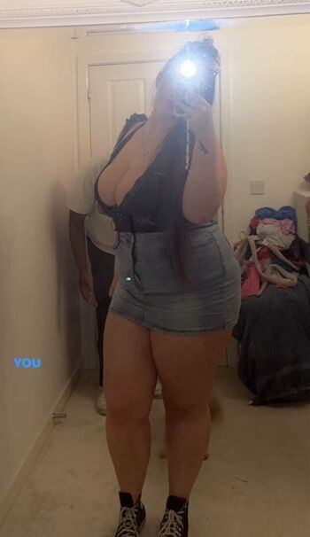 Full leaked Chloe carter private onlyfans photo