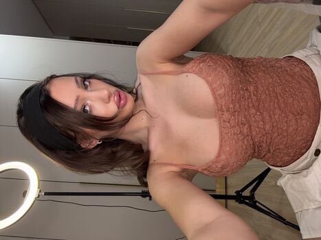 Full leaked Chloe haze private onlyfans photo