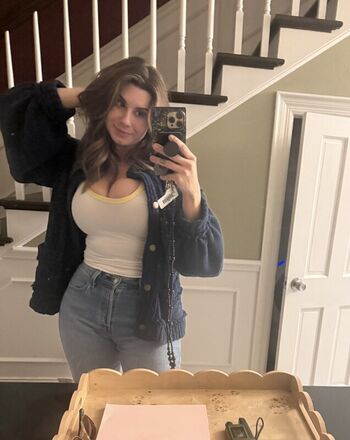 Full leaked Chloe lamb private onlyfans photo