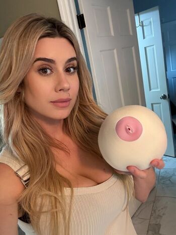 Full leaked Chloe lamb private onlyfans photo