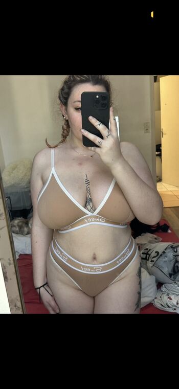 Full leaked Chloe lgr private onlyfans photo