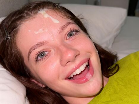 Full leaked Chloe longname private onlyfans photo