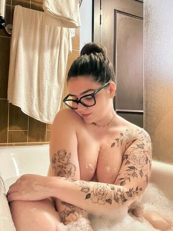 Full leaked Chloe poumel private onlyfans photo