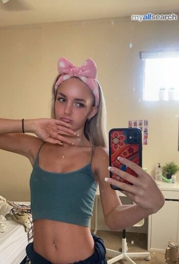 Full leaked Chloearnett private onlyfans photo