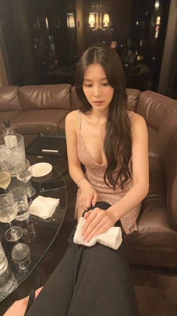 Full leaked Chloelimdiaries private onlyfans photo