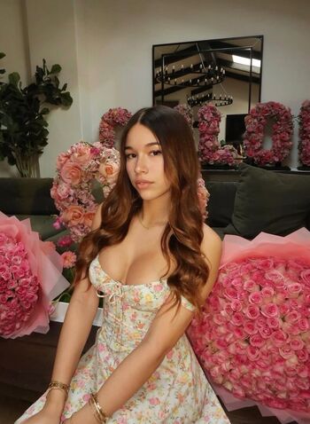 Full leaked Chloeparkerrr private onlyfans photo