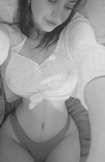 Full leaked Chloexxxxooo private onlyfans photo