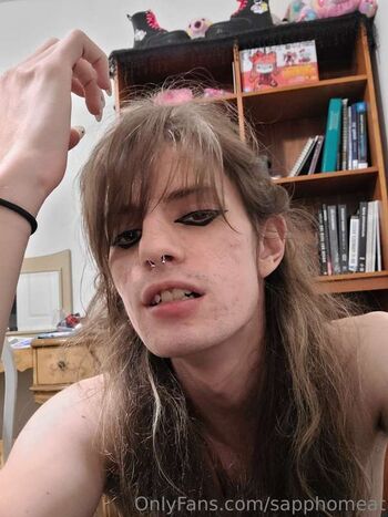 Chlorine????⚠️????️‍⚧️ [She