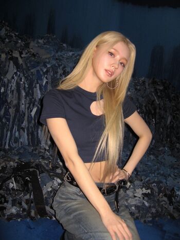 Cho Mi-yeon (Miyeon) - i-dle [(G)I-dle]