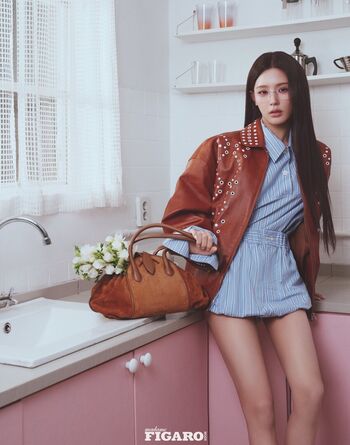 Cho Mi-yeon (Miyeon) - i-dle [(G)I-dle]