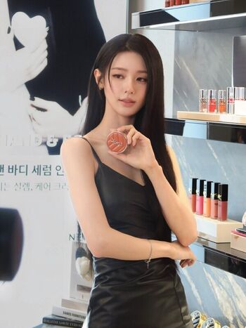 Cho Mi-yeon