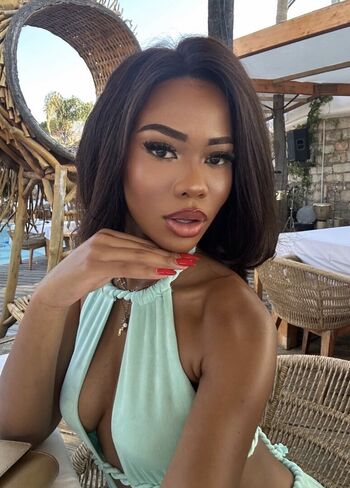 Full leaked Chumile raziya private onlyfans photo