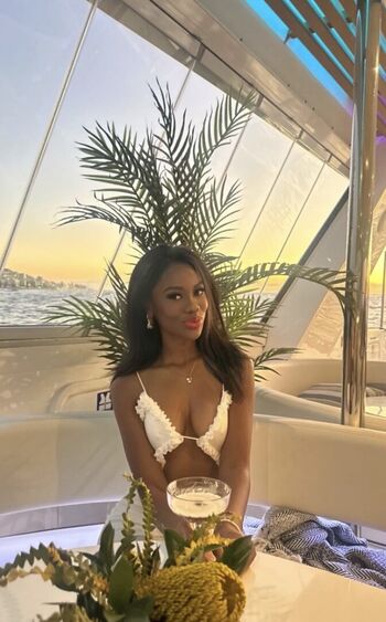 Full leaked Chumile raziya private onlyfans photo