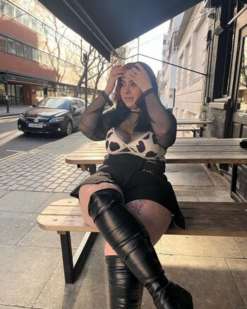 Full leaked Chx rliex private onlyfans photo