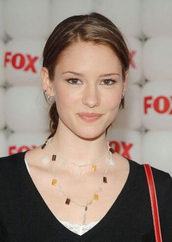 Chyler Leigh