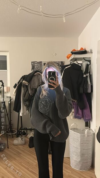 Full leaked Ciarasophie private onlyfans photo