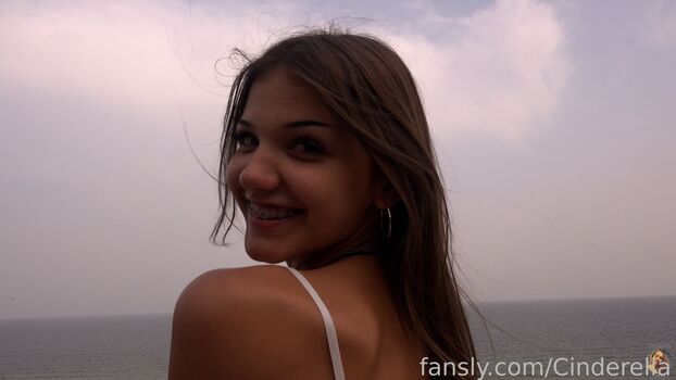 Full leaked Cinderella girl private onlyfans photo