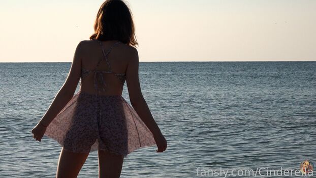 Full leaked Cinderella girl page private onlyfans photo