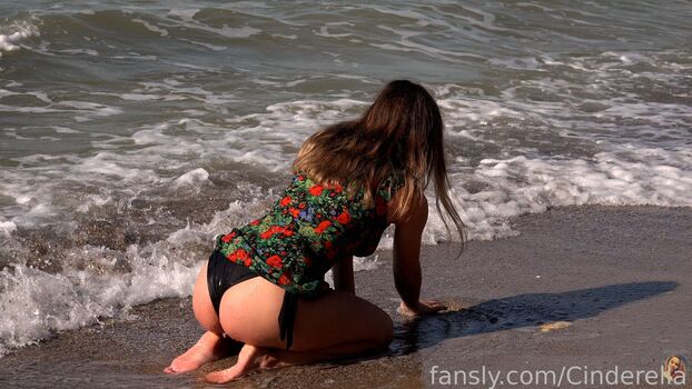Full leaked Cinderella girl page private onlyfans photo