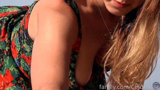 Full leaked Cinderella girl page private onlyfans photo