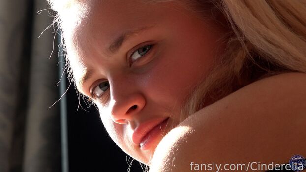 Full leaked Cinderella girl  page private onlyfans photo