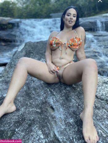 cinthya_larose