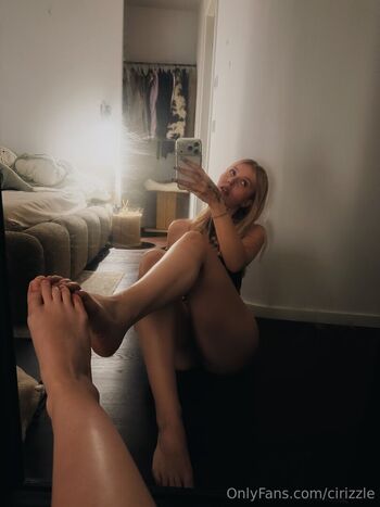 Full leaked Cirizzle private onlyfans photo