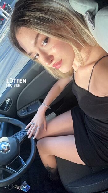 Full leaked Cisilleyup private onlyfans photo