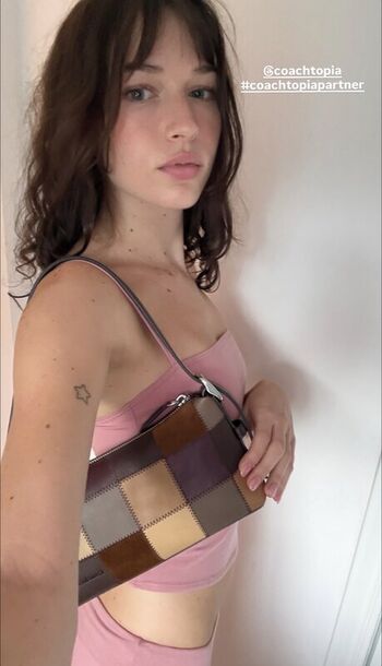 Full leaked Claire drake private onlyfans photo