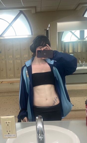Full leaked Claireyael private onlyfans photo