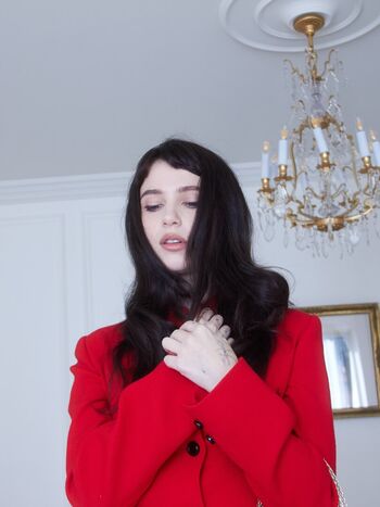 Full leaked Clairo private onlyfans photo