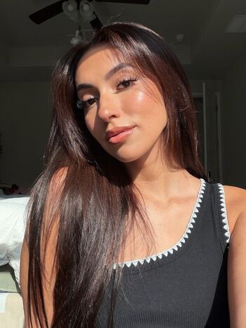 Full leaked Clara gomez private onlyfans photo