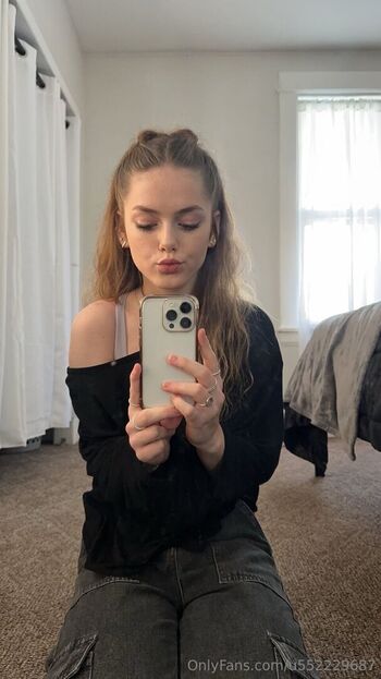 Full leaked Clarareese private onlyfans photo